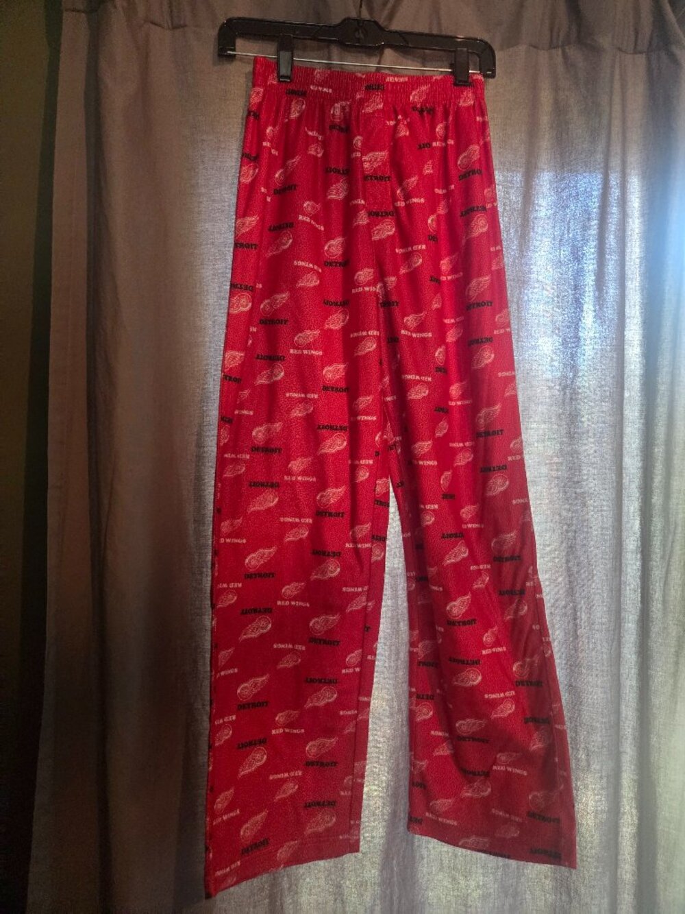 Red Wings PJ pant youth size large (14/16)